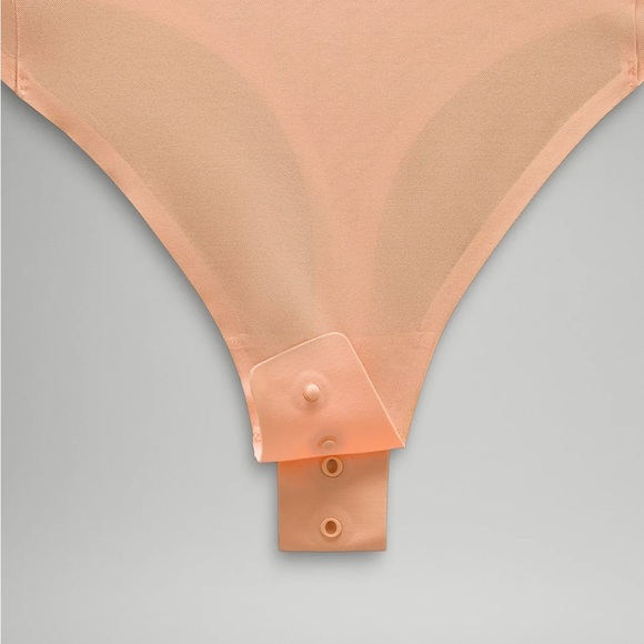 NEW Lululemon Wundermost Nulu Mesh Crewneck Bodysuit Thong Peach Bellini - Picture 7 of 13